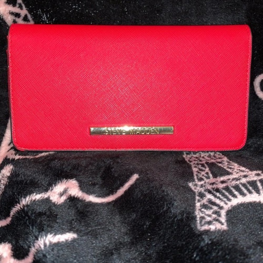 Steve Madden Wallet NWOT (Red)